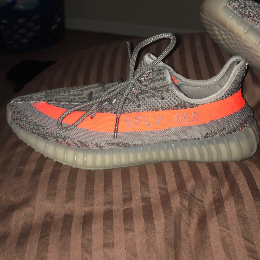 Size 12 yeezys only been worn one time